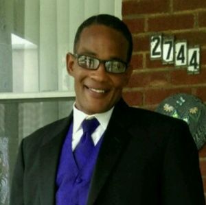 Meet your Posher, Carlos